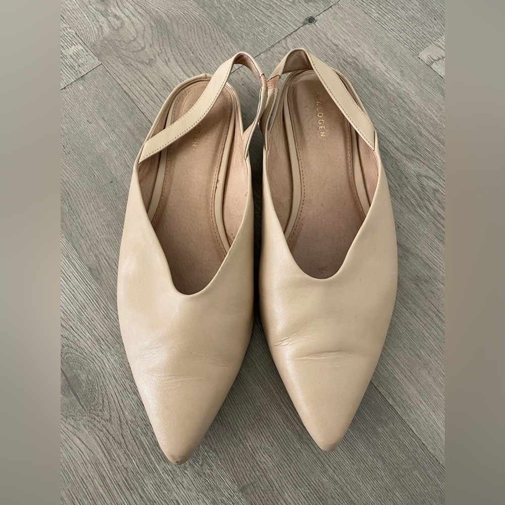 PRE OWNED HALOGEN NUDE SLINGBACK FLATS